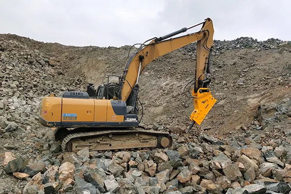 The leader in secondary crushing of hydraulic hammers